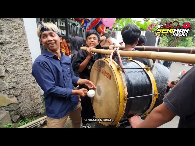 MANTAP BANGET NIH!!! SKILL BEDUG A DOCLENG || BENJANG CAHAYA SUNDA GRUP - LIVE SINDANGLAYA class=