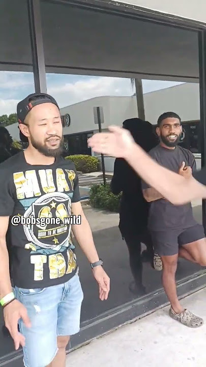 Jiu Jitsu Guy vs Kickboxer STREET FIGHT #kickboxing #SHORTS