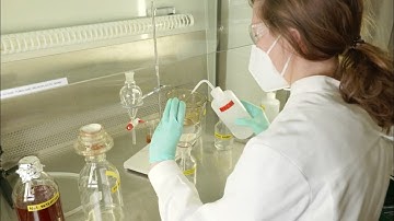 Mikromuovien eristys ympäristönäytteistä  / Extraction of microplastics from environmental samples