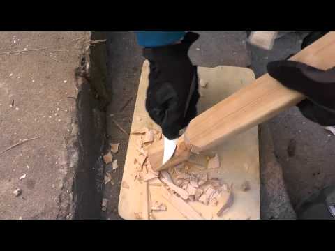 Рез по дереву: SOG Trident Mini wood cutting