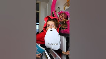 Wat hebben jullie van Sinterklaas gekregen? Hopelijk geen mandarijn😂 @LovePiet