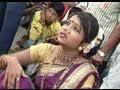 Bhajiwali Baai - Latest Marathi Video Song 2012 | Bhopla Baghun Mula Jhala Deewana