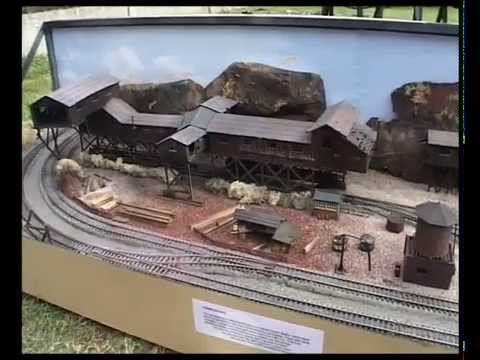 Tour around 'DoubleTake' Model Train Layout - YouTube