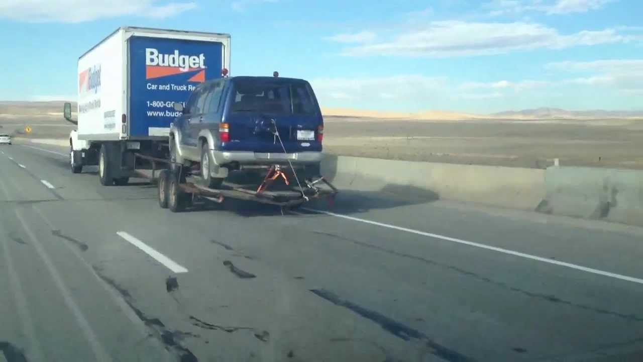 Point Loading Trailer Fail Trailer Failure on the road - YouTube