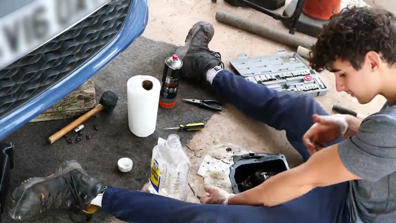 Hyundai i10 1L - Engine swap - Timelapse