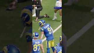 Stafford Hyping Up His Teammates