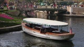 DISNEY LAUNCH AT EPCOT: CAPTAIN SHOWING OFF by TheBoatBoy 6 views 1 month ago 2 minutes, 29 seconds