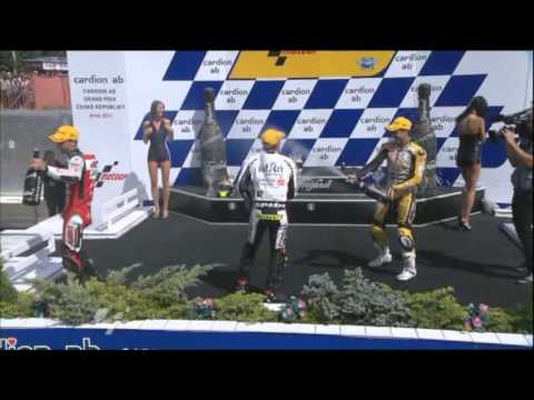 Video: MotoGP Malajsie 2012: Sandro Cortese vyhrál v Moto3 proti místnímu hrdinovi Zulfahmi Khairuddinovi