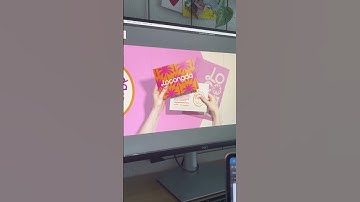 Happy Friday everyone! but it’s Carousel day nonetheless 💖#graphicdesign #branding #socialmedia