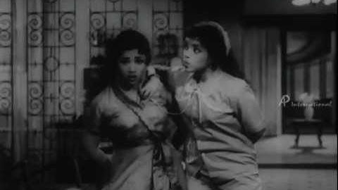 Kaakkum Karangal - Akka Akka song
