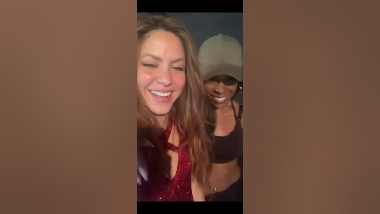#SuperBowlHalftimeShow2020 Shakira and her new dancer Darina - YouTube