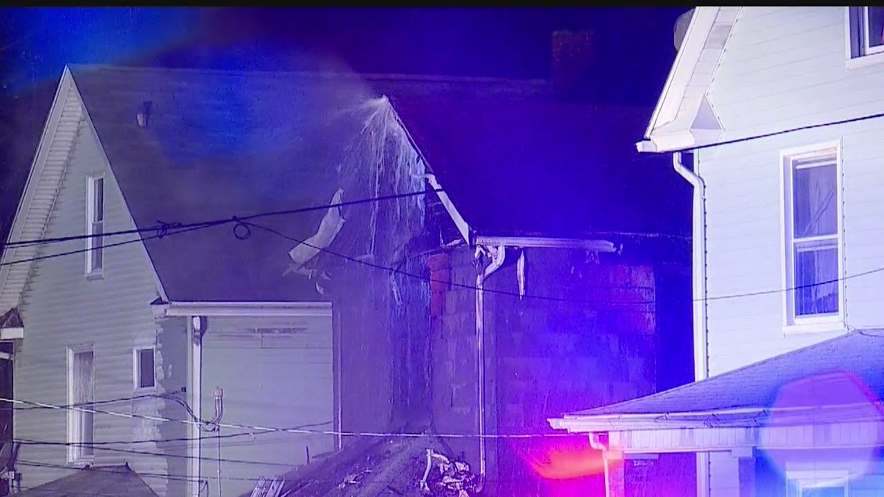House total loss after New Castle fire - YouTube