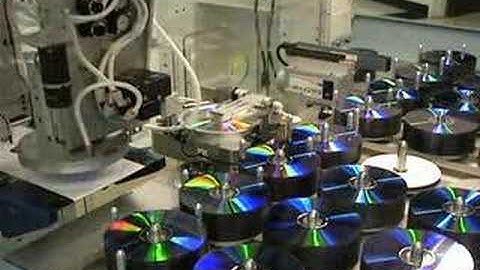 Fully Automated CD-DVD Labeling Robot | AccuPlace APAC