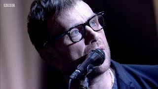 The Good, The Bad &amp; The Queen - Gun To the Head - Later with Jools Holland