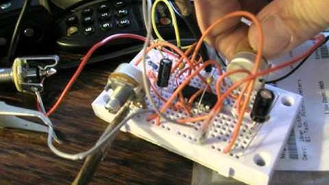 Nandsynth breadboard glitchy selfmodulation