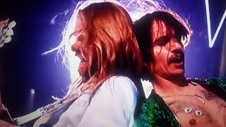 SAM RYDER \& JUSTIN HAWKINS sing I believe in a thing called love on Sam Ryder ROCKS NYE on BBC 1