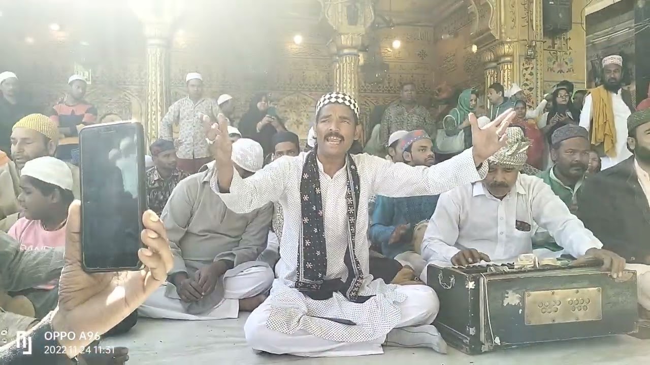 Khwaja ke karam se meri har bat bani hai