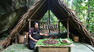 4 Days of Primitive Survival | Building a Shelter and Finding Food Deep in the Forest