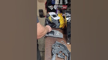 Custom Dash Fab: Zelfgemaakte Holley-houder ombouwen naar Haltech IC7