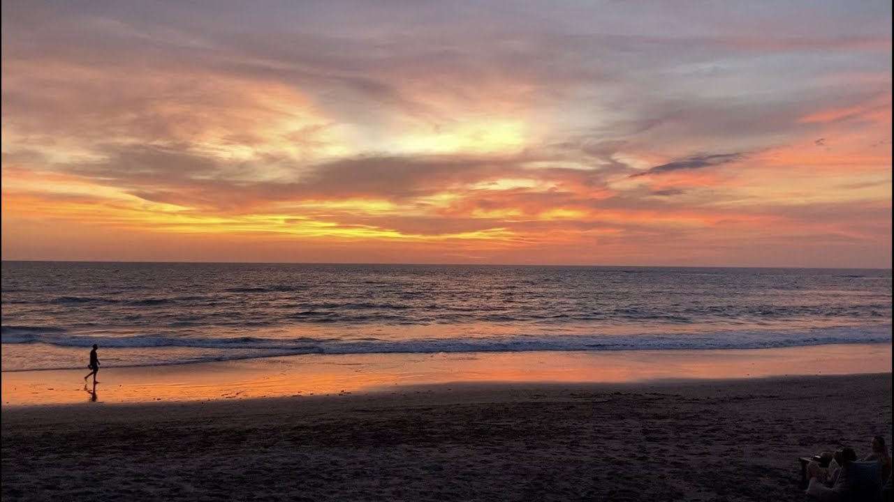 Sunset in Canggu (Bali) / Закат на пляже Чангу (Бали) - YouTube