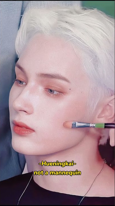 Unreal banget mereka, smpe gw kira lagi ngelapin posternya sehun😭😭