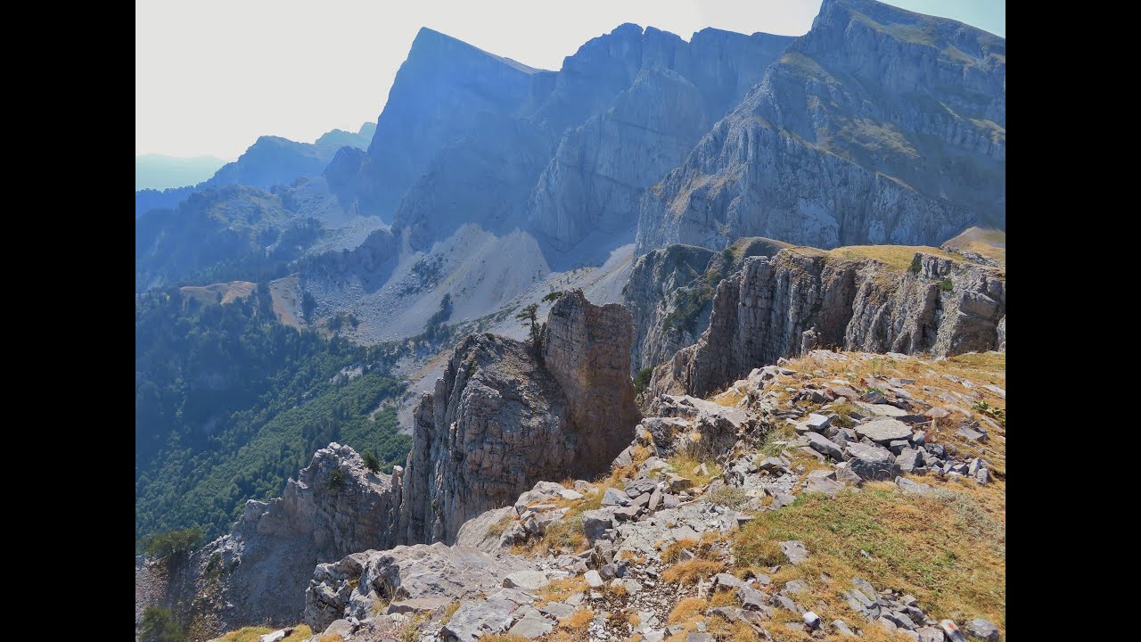 Όρος Τύμφη- Ανώνυμη κορυφή 2100μ. κοντά σε Δρακόλιμνη