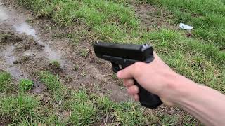 Shooting a glock 19 gen 5 into water. Resimi