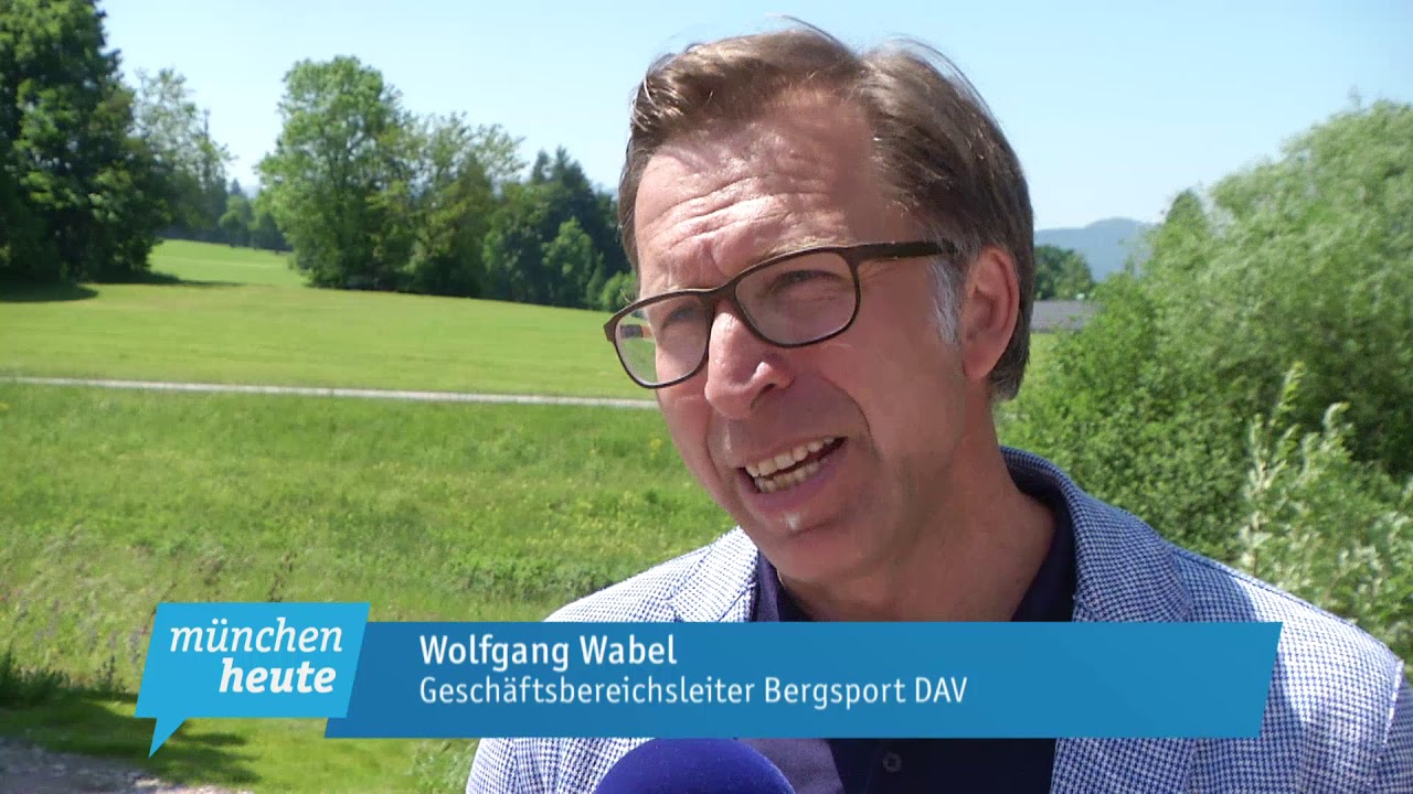 Schnee im Sommer - viele Wanderer unterschätzen die Situation in den Alpen