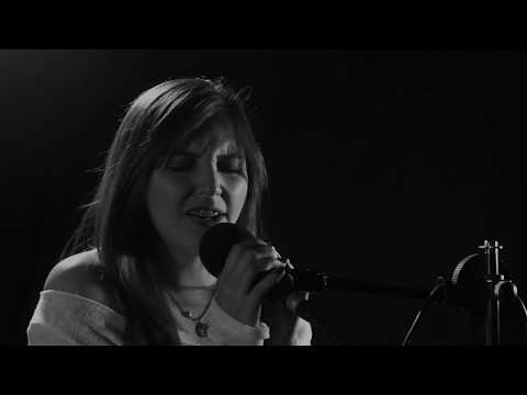 Cover boehm rhapsody (Queen) interpretado por Victoria Orozco