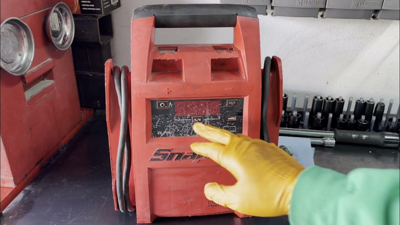 Dead Car Battery? Snap On EEJP600 Battery Jump Pack Overview and Demo