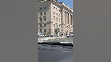 DC:MPD Blocking Roads for the Presidential Motorcade