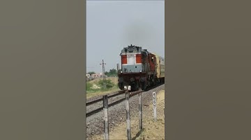 Train Taking Very Sharp Curve IMBALANCING TURN FOR LOCO #shorts #indianrailways