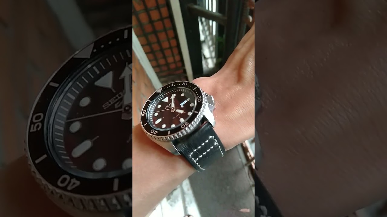 Seiko 5 Superman Black