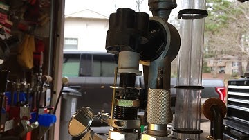 Me. Bullet feeder to Lee press