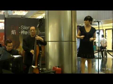 Beverly Morata at Paragon - Fly Me To The Moon by Julie London (HD)