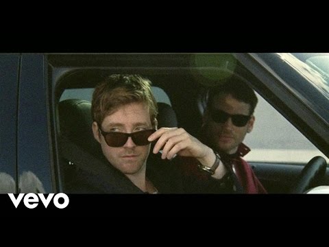 Kaiser Chiefs - Kinda Girl You Are