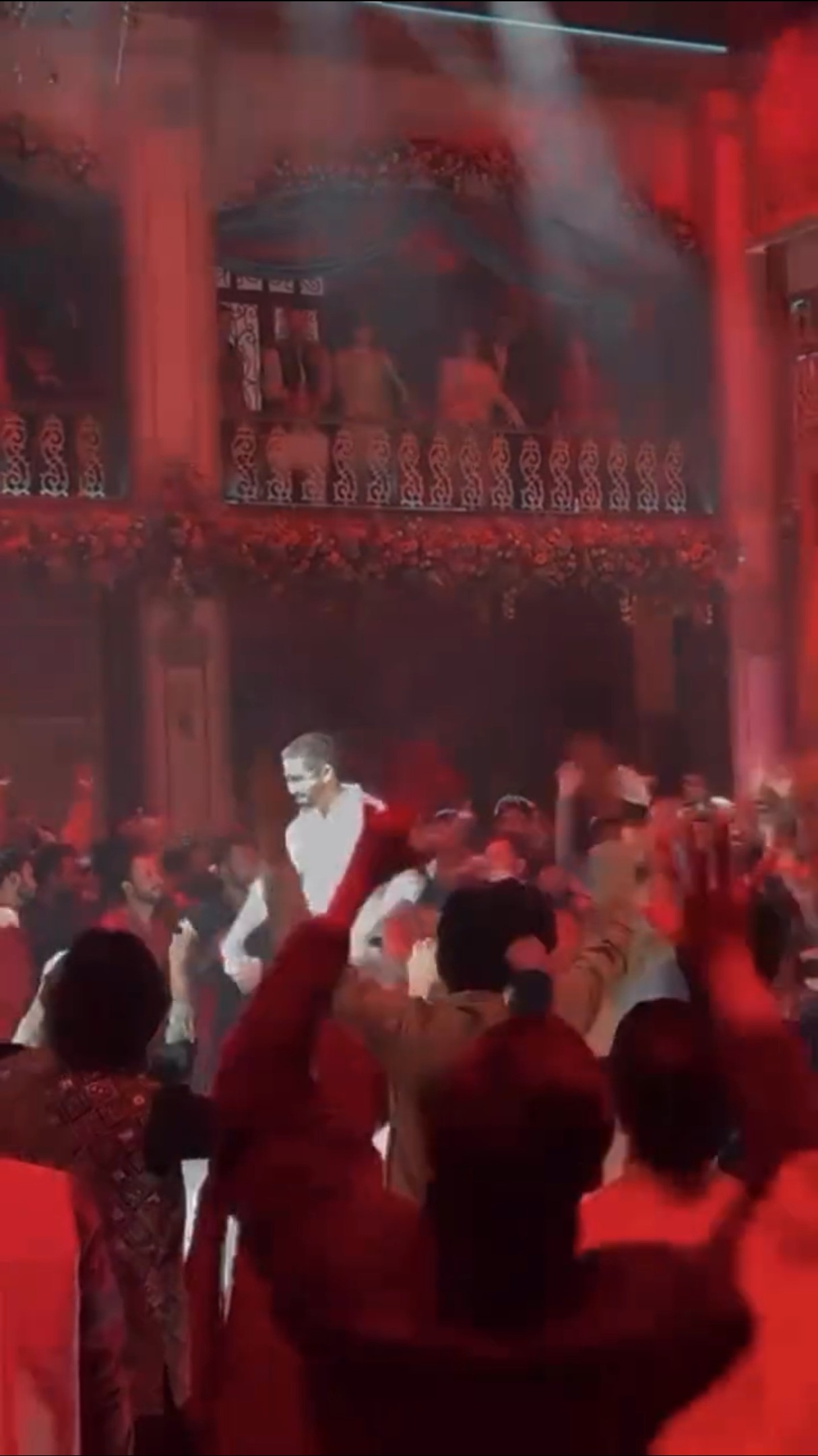 Shahid Kapoor's DANCE In This BTS Video Is FIRE ? | #shorts #dance #bollywood #viralvideo