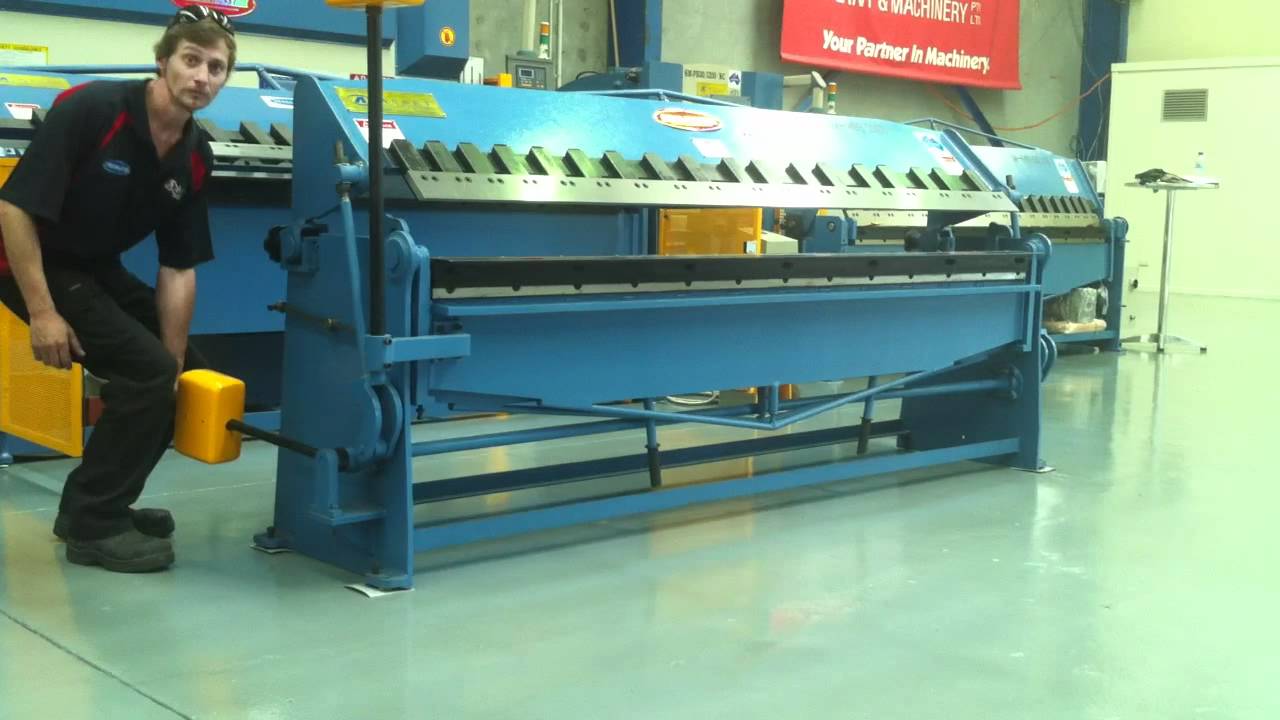 Steelmaster Manual Panbrake Folder Model SMMPB2502, 2500mm x 2mm