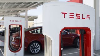 Tesla Developing Support for Apple CarPlay