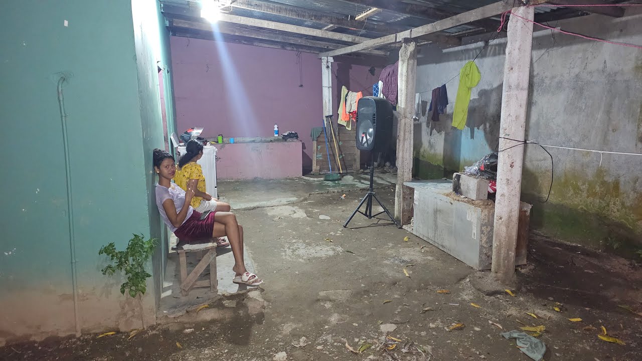 Vanos a velar a #carlitos en el mango del amor 💥💣