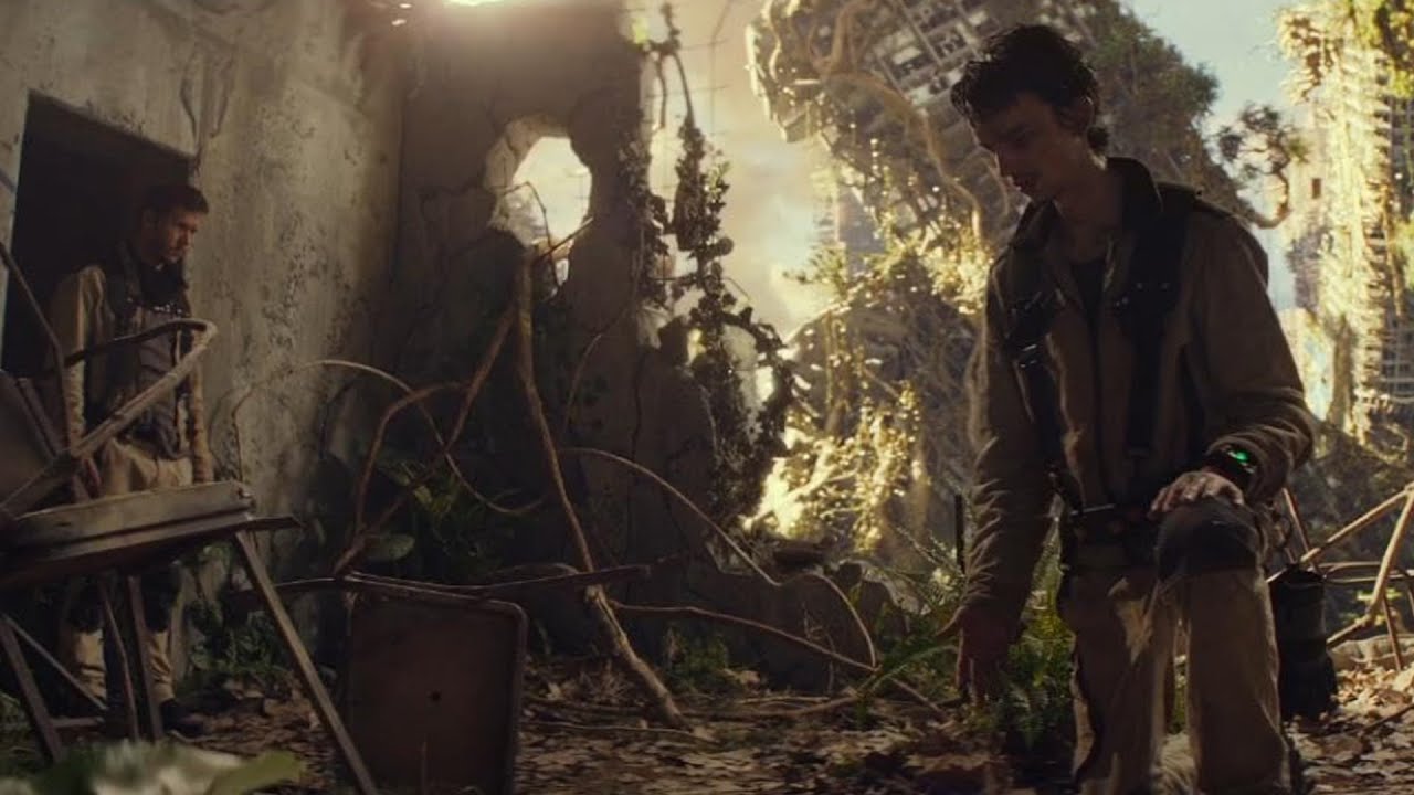 Oxygen Is Poisoned In 2067, And A Man Travels Hundreds Of Years To Save Mankind.