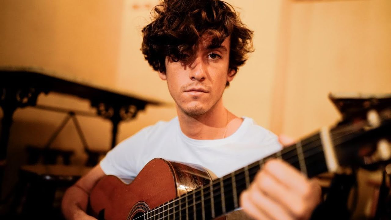 'Guitarricadelafuente': “Tengo una flor en el culo en la música, pero todo lo que hago es verdad”