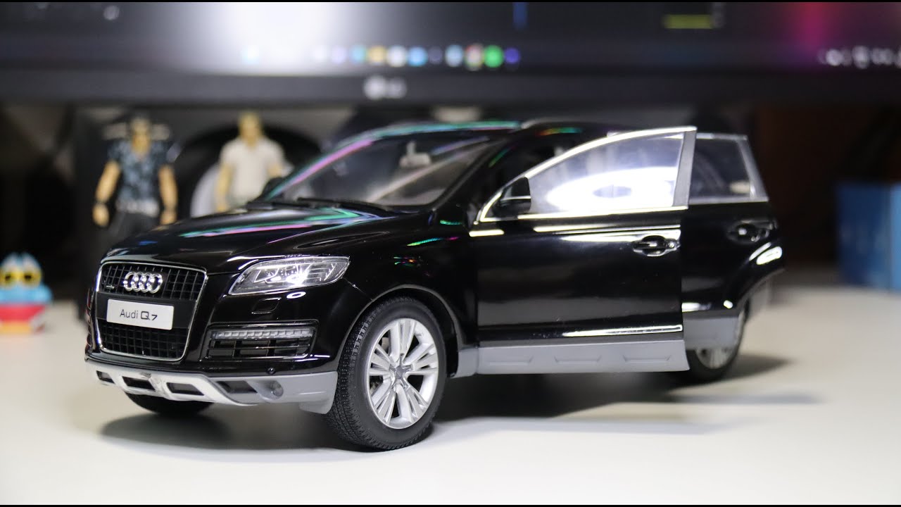 Audi Q7 ミニカー ブラック 1/18 京商製 1/18 Kyosho 2009 Audi Q7 (Black) Diecast Car Model - LIVECARMODEL.com