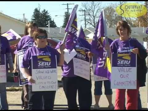 Angry Nurses Protest in Swift Current