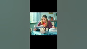 Waarom regent het altijd op haar? Het antwoord zal je breken... 🌧️ #shorts