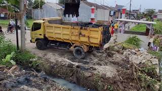 Download Lagu Untung di bantu sama gerobak besi klo ga wadidaw lumpurnya  !! MP3