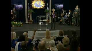 Video thumbnail of "Benny Hinn sings "How Great Thou Art""