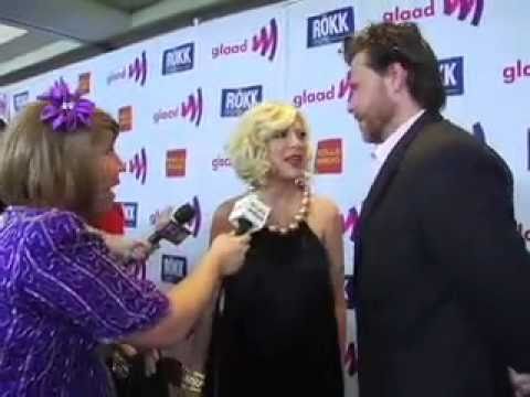 Tori Spelling & Dean McDermott and The Gunkles With Damiana Garcia at The 2011 GLAAD Awards