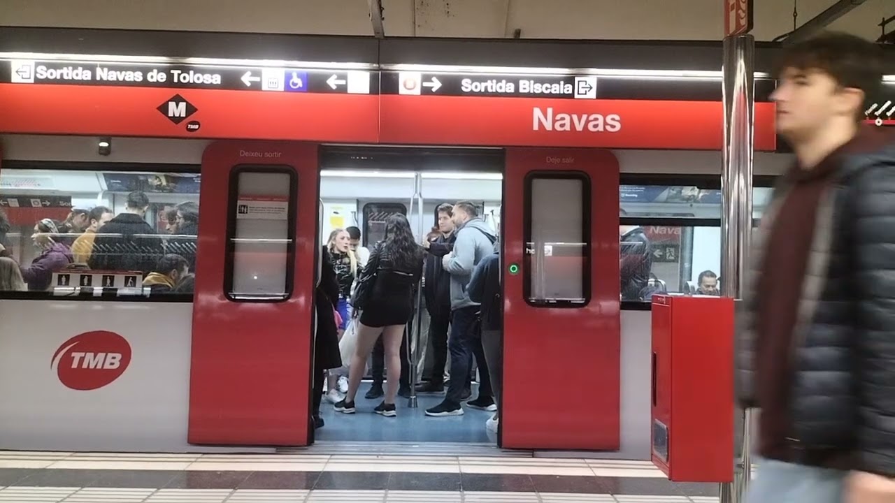 Metro Barcelona L1 Trayecto Glories a Sant Andreu serie 8000