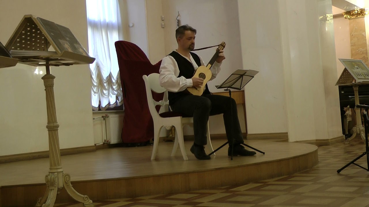 Дмитрий Черевко (ренессансная гитара)